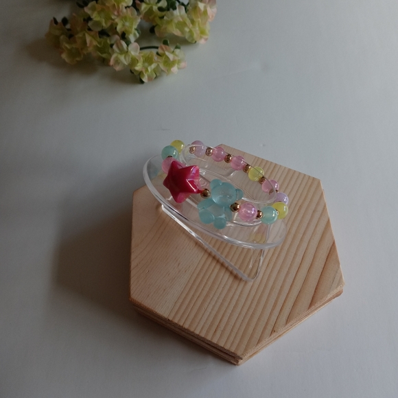 Handmade Bear & Star Stretch Bracelet - Picture 9 of 9